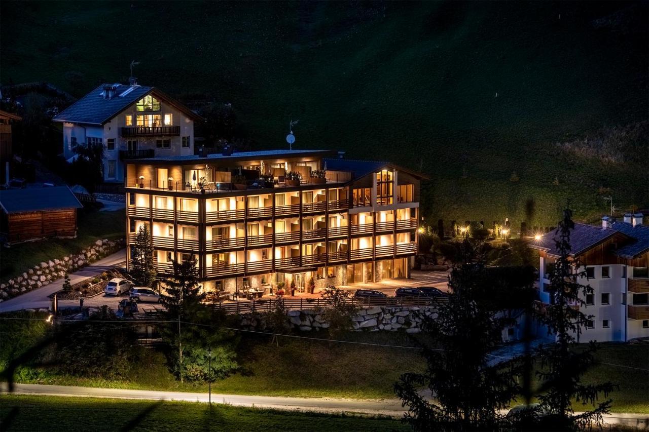 Hotel Alcialc لا فالي المظهر الخارجي الصورة