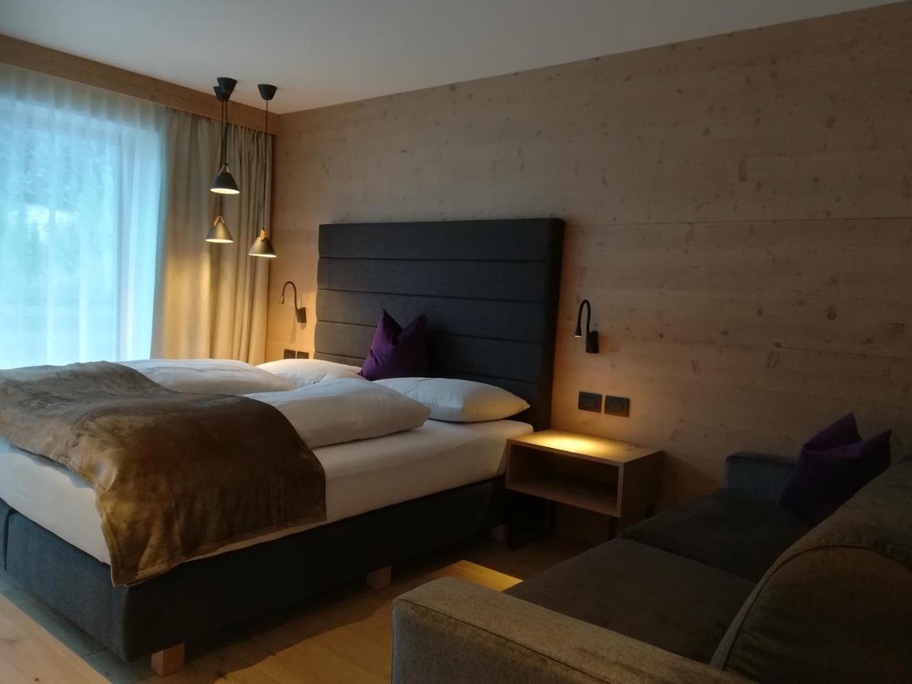 Hotel Alcialc لا فالي المظهر الخارجي الصورة